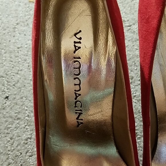 VIA IMMAGINA Red Shoes - Picture 4 of 5